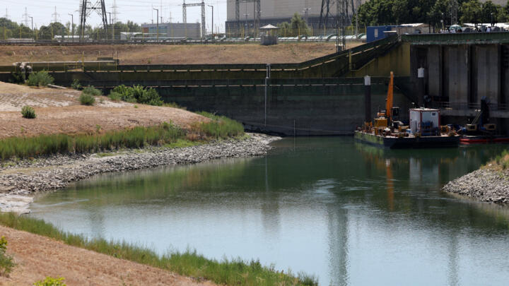 Hungary closes nuclear plant amid heatwave