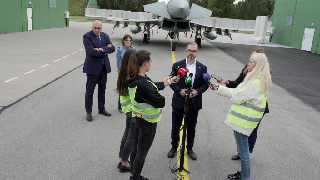 Lithuanian Minister of National Defence Robertas Kaunas speaks while Italian Defence Minister Guido Crosetto looks on during a press conference in Siauliai, Lithuania, September 15, 2026